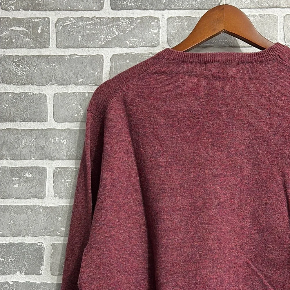 Peter Millar Burgundy V-Neck Sweater Mens Med 90% Wool 10% Cashmere Luxury‎ Knit